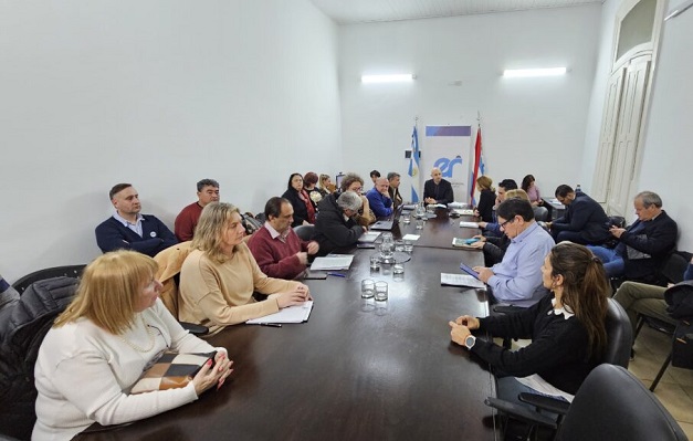BEAT 991 El Gobierno convocó a los gremios docentes a una Mesa de diálogo