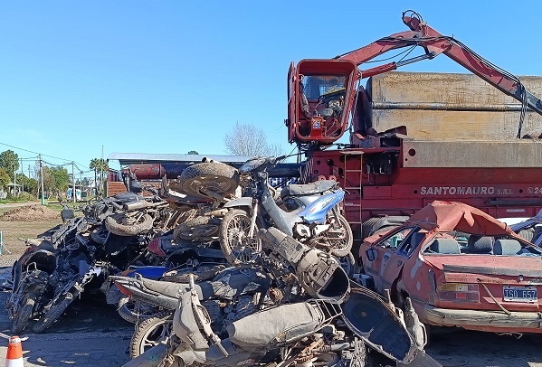 BEAT 991 Se realizó la compactación de más de 50 vehículos en Pueblo Belgrano