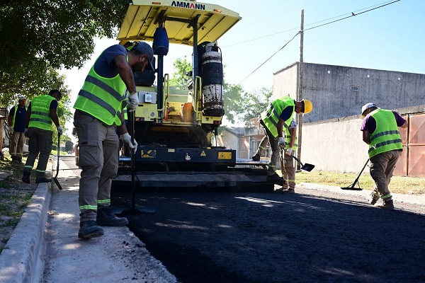 BEAT 991 Se puso en marcha la Planta de Asfalto y comenzó la pavimentación de calles en Gualeguaychú