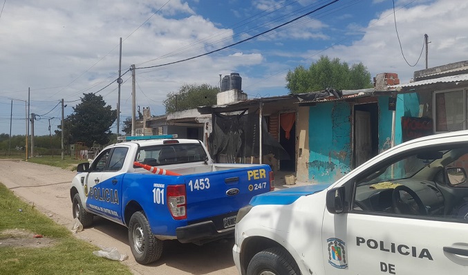 BEAT 991 Allanamiento en barrio Fiorotto: Secuestran réplica de pistola en operativo por amenazas