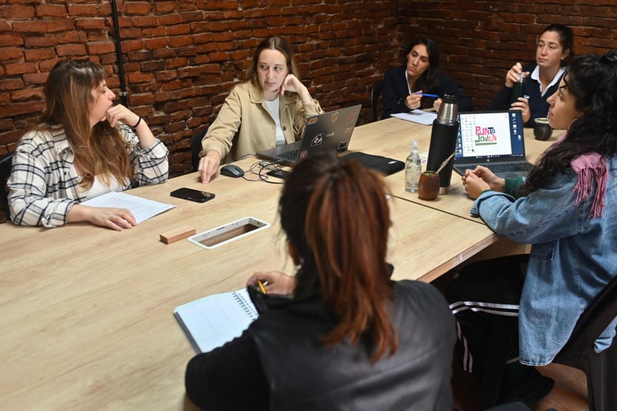 BEAT 991 El Área de Juventud comenzó a diagramar la agenda de Guale Joven 2026