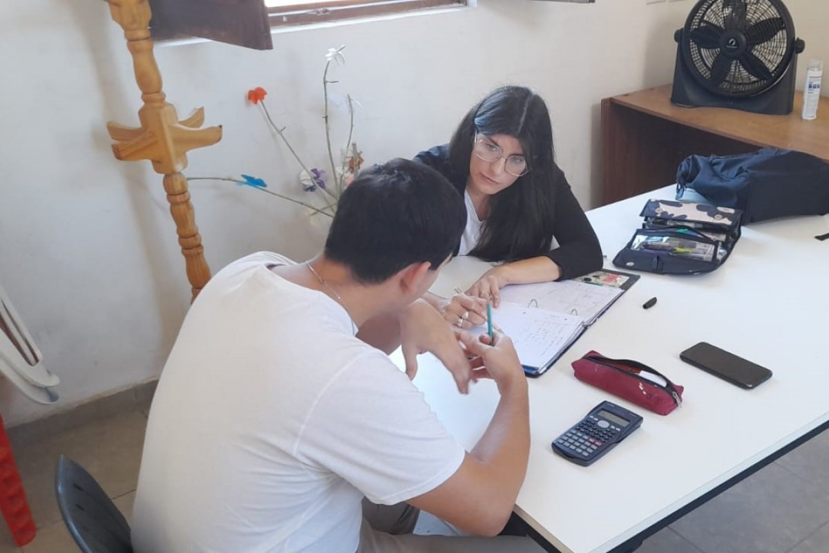 BEAT 991 Regresan las clases de apoyo gratuitas en Punto Joven a partir de mayo