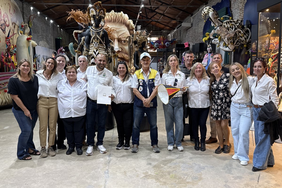 BEAT 991 Delegación colombiana visitó museos de Gualeguaychú