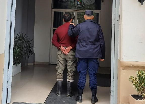 BEAT 991 Colonia El Potrero: un hombre fue detenido armado dentro de la reserva natural