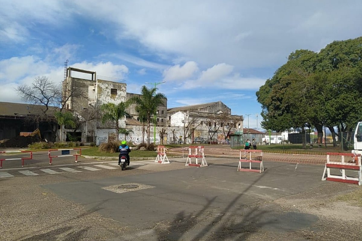 BEAT 991 Una esquina del Corsódromo estará cerrada al tránsito vehicular por bacheo 