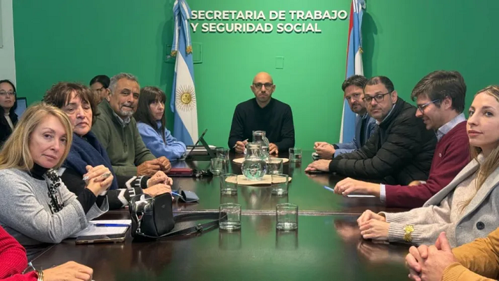 BEAT 991 La Provincia presentó una propuesta a los estatales y la paritaria pasó a cuarto intermedio