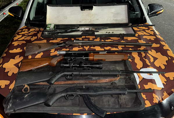 BEAT 991 Cinco hombres demorados tras un procedimiento con secuestro de armas y carpinchos en la Ruta 20
