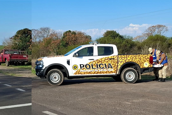 BEAT 991 Iban por la Ruta 16 con una escopeta escondida en la camioneta y terminaron interceptados por la Policía