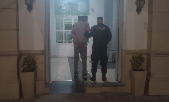 BEAT 991 Aprehendido por resistencia a la autoridad tras agredir verbalmente a la Policía 